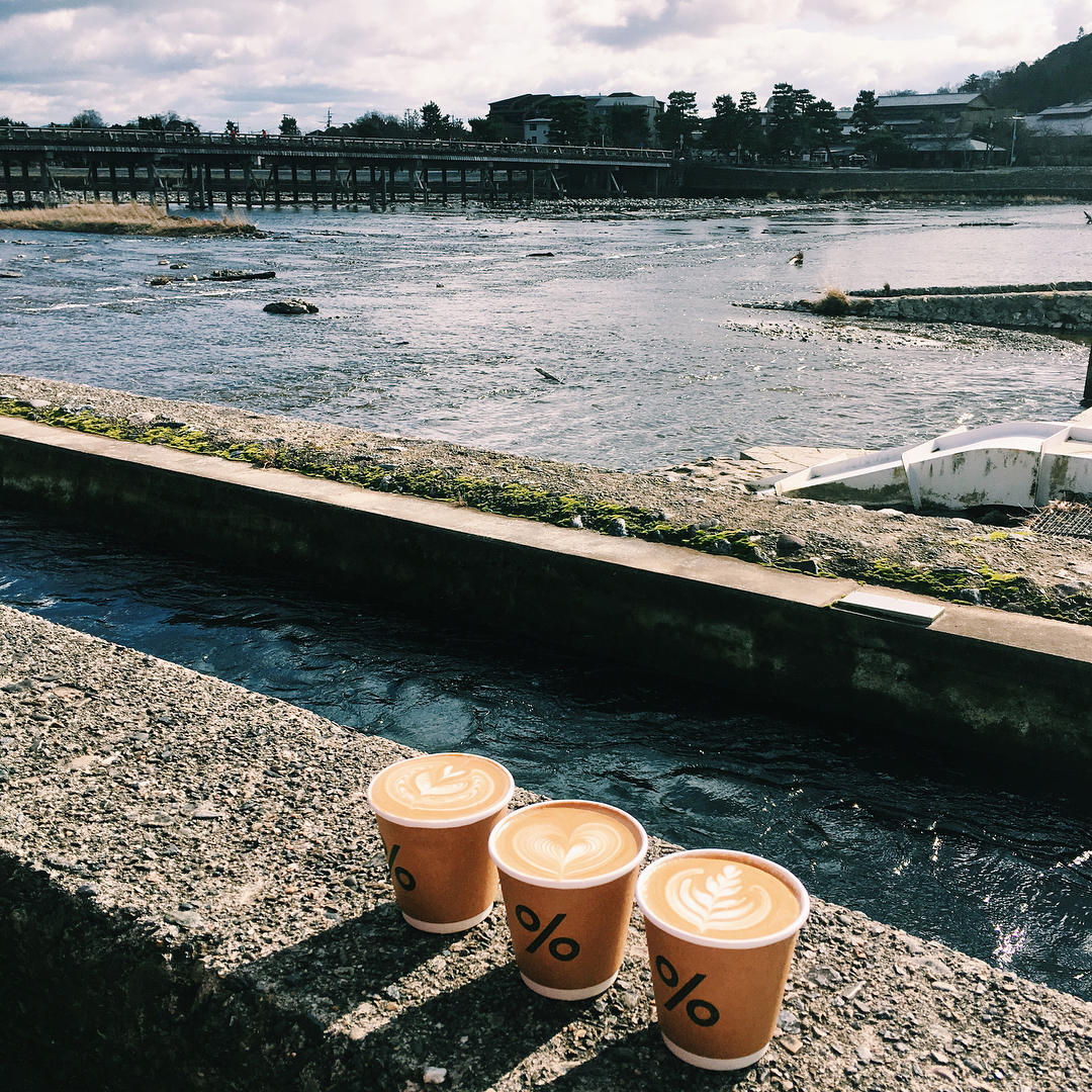 飽覽嵐山渡月橋景色！% Arabica 咖啡！
