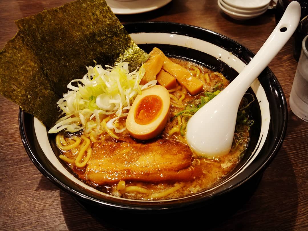 東京 節骨麺