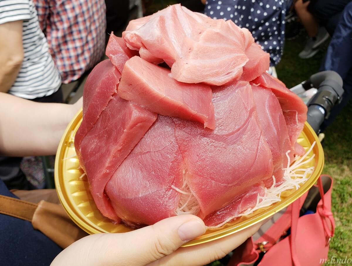 2019東京滿腹博覽會（まんパク）黑金鎗魚解體表演（本まぐろ解体ショー）黑金鎗魚塊