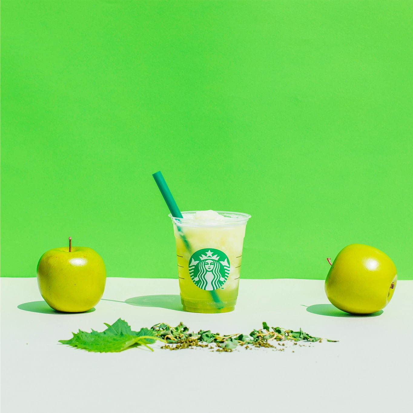 青蘋果香煎茶（ティバーナ™ フローズン ティー 香る煎茶 × グリーン アップル）｜日本STARBUCKS 日本星巴克 スターバックス