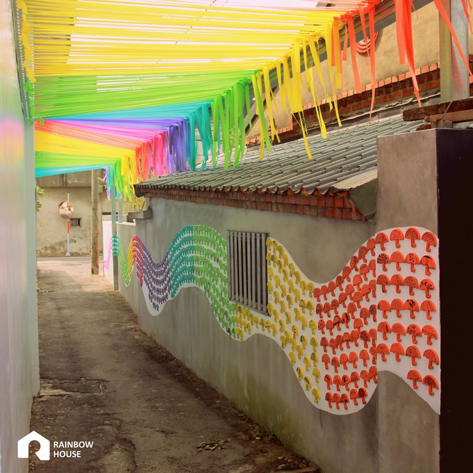彰化景點地圖卡里善之樹（Rainbow House 為愛撐傘​ ）和美鎮有「織女的故鄉」之稱，60年代曾為台灣製傘重鎮