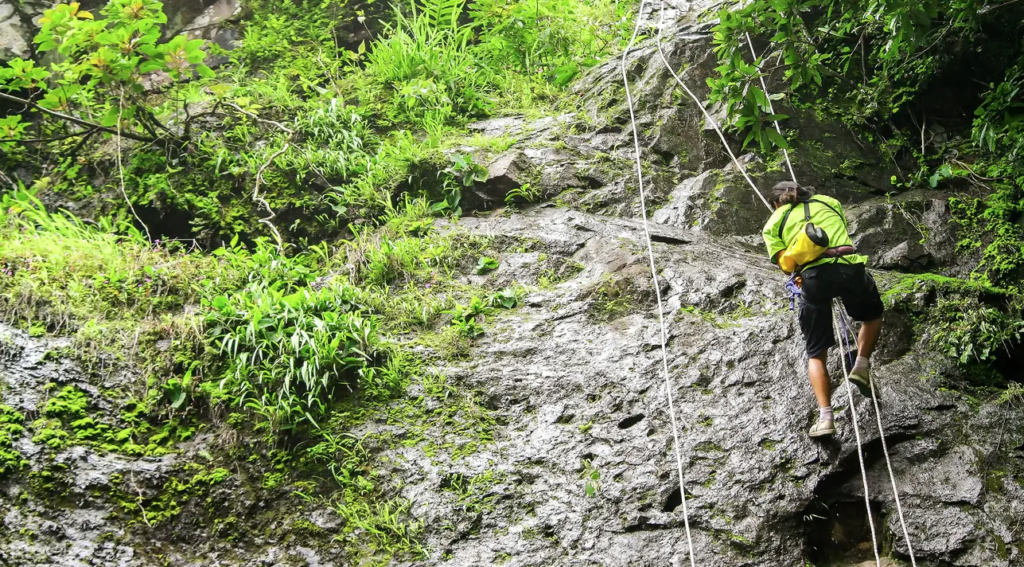 歷奇活動 攀岩 攀石 戶外活動 極限運動 溪降 高空飛索 香港好去處 郊外好去處 X-Game zipline Canyoning Rock Climbing